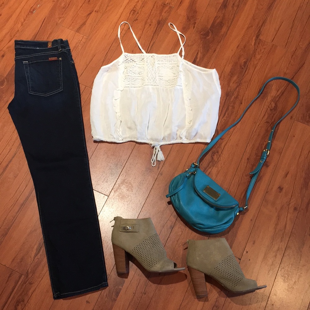 Melrose Market White snow crop top
